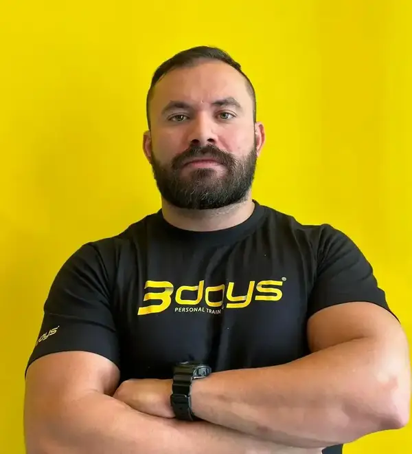 Expert strength trainer at 3Days fitness center Riyadh